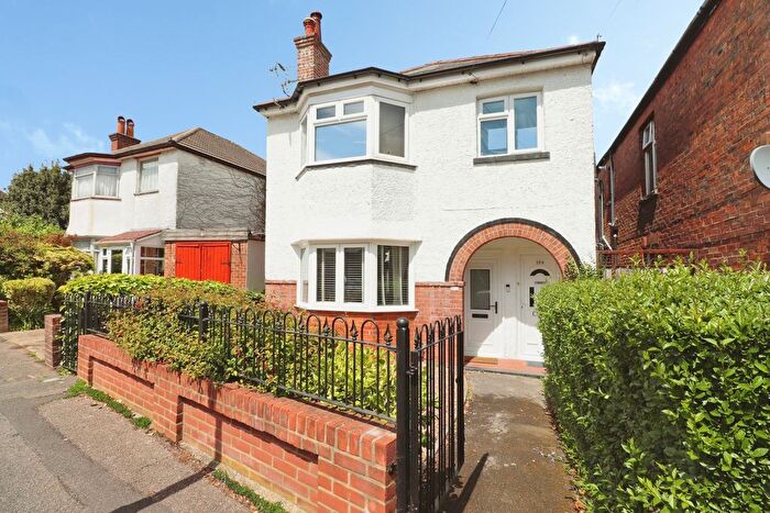 2 Bedroom Flat For Sale In Green Road, Bournemouth, BH9
