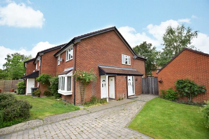 1 Bedroom End Of Terrace House To Rent In Cheylesmore Drive, Frimley, Camberley, Surrey, GU16