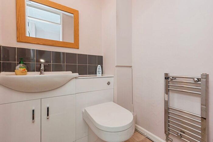 3 Bedroom End Terrace House For Sale In York Road, Sale, Greater Manchester, M33