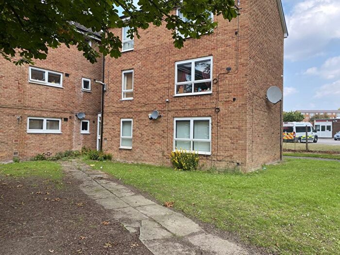 2 Bedroom Flat To Rent In Batemoor Road, Sheffield, S8