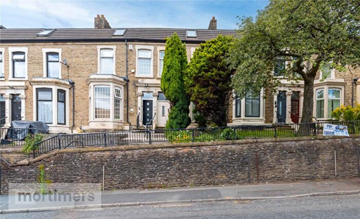 4 Bedroom Terraced House For Sale In Whalley New Road, Blackburn, Lancashire, BB1