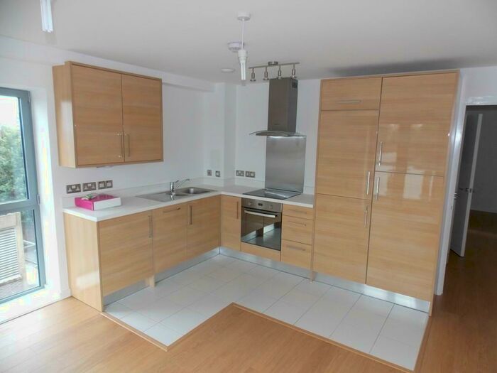 1 Bedroom Apartment To Rent In Clement Attlee House, Cardigan Road, London, E3
