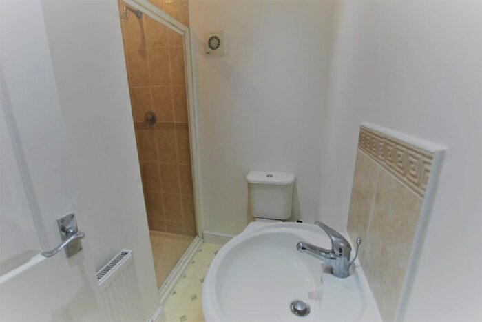 1 Bedroom Flat To Rent In Park Road, Bingley, BD16