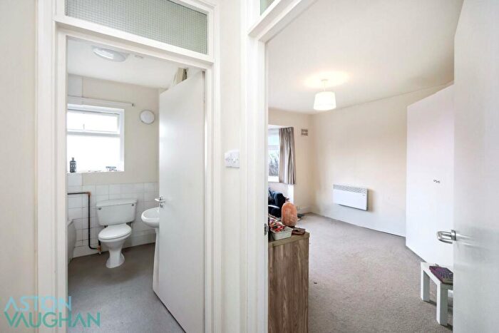 2 Bedroom Apartment To Rent In Baden Road, Brighton, BN2