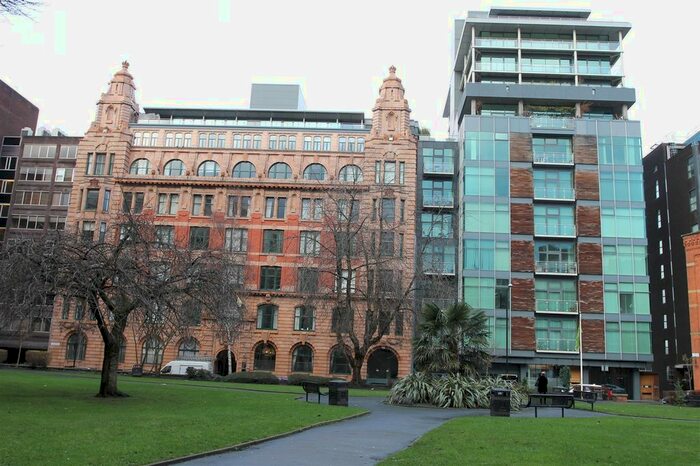 2 Bedroom Flat To Rent In St. Marys Parsonage, Manchester, M3