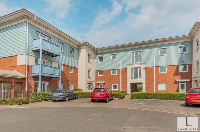 2 Bedroom Flat To Rent In Wraysbury Drive, Yiewsley, West Drayton, UB7
