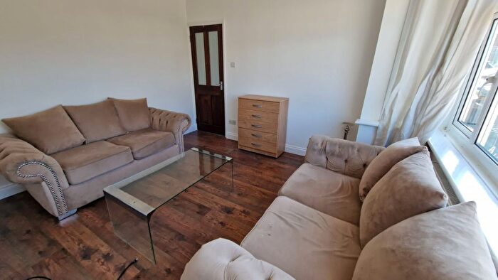 3 Bedroom Terraced House To Rent In Auriel Avenue, Dagenham, RM10