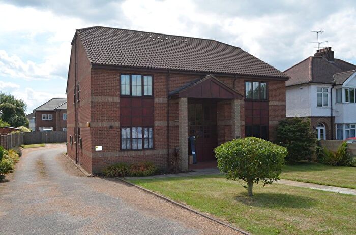 1 Bedroom Flat To Rent In London Road, Ashford, TW15