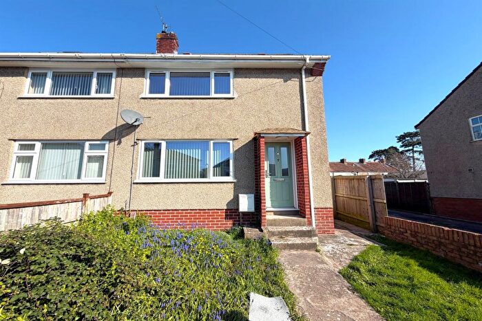 2 Bedroom Semi Detached House To Rent In Fairview Road, BS15