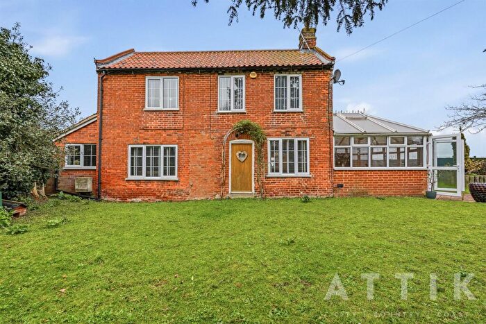 5 Bedroom Equestrian Facility For Sale In Barnaby Green, Wangford, Beccles, NR34