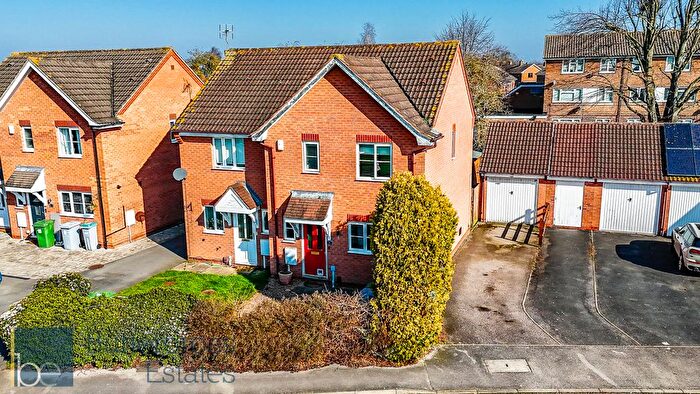 3 Bedroom Semi Detached House For Sale In Mead Way, Balderton, NG24