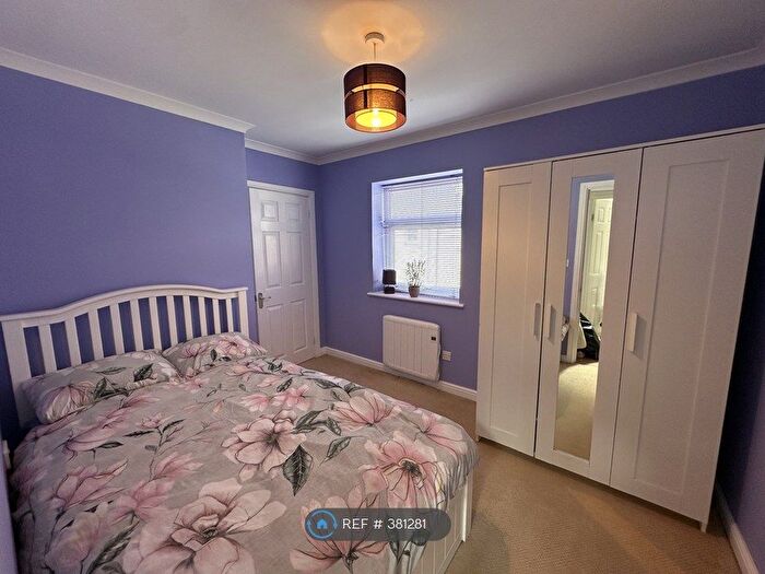 2 Bedroom Flat To Rent In Lead Street, Cardiff, CF24