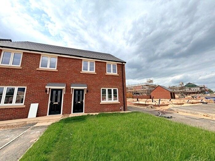 3 Bedroom Semi-Detached House To Rent In Bullfinches Way, Downham Market, PE38