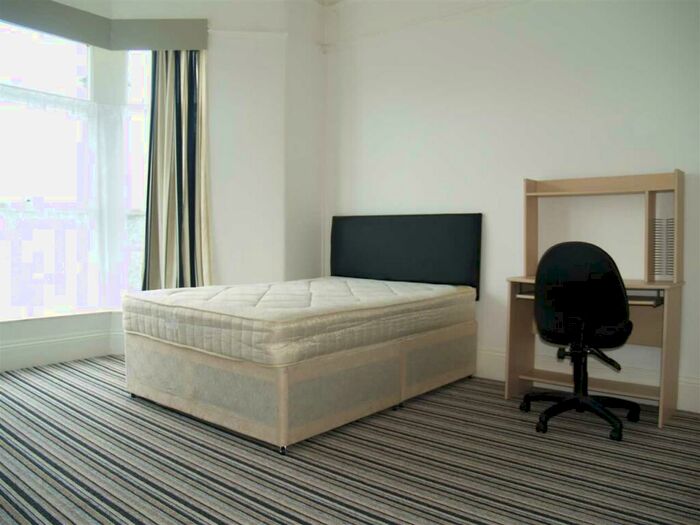 2 Bedroom Apartment To Rent In Houndiscombe Road, Ground Floor, Plymouth, PL4