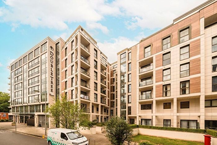 1 Bedroom Flat To Rent In Skerne Road, Kingston Upon Thames, KT2