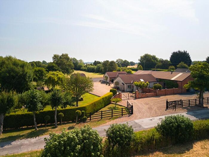 4 Bedroom Detached House For Sale In Selby Road, Monk Fryston, LS25