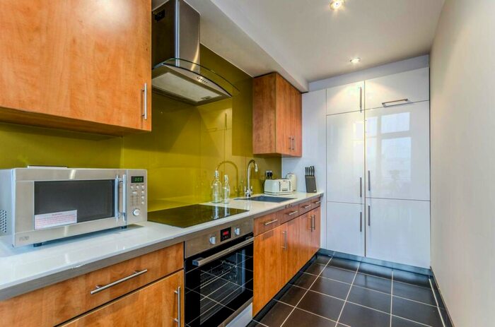 2 Bedroom Flat To Rent In City Road, City, London, EC1V