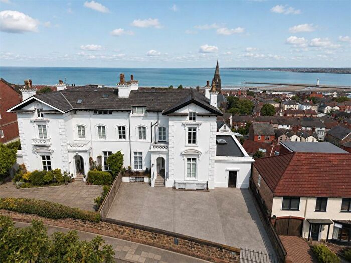 2 Bedroom Apartment For Sale In St. Georges Mount, Wallasey, Wirral, CH45