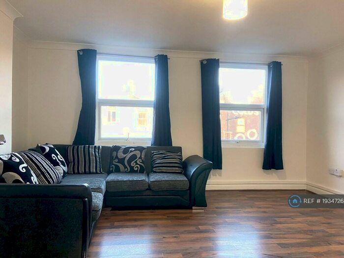 1 Bedroom Flat To Rent In Luxury Camden Canal, London, NW1