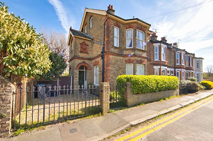 5 Bedroom End Terrace House For Sale In Gladstone Road, Walmer, Deal, CT14