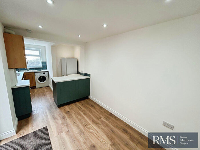 2 Bedroom Flat To Rent In South View, Newcastle Upon Tyne, NE13