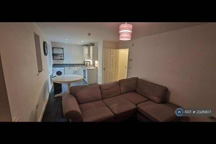 2 Bedroom Flat To Rent In Ward Place, Selly Oak, Birmingham, B29