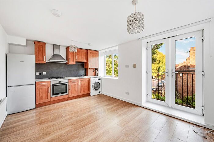 1 Bedroom Flat To Rent In Windsor Road, W5