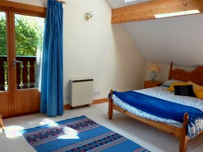 2 Bedroom Detached House To Rent In Harleyford Estate, Henley Road, Marlow, Buckinghamshire, SL7