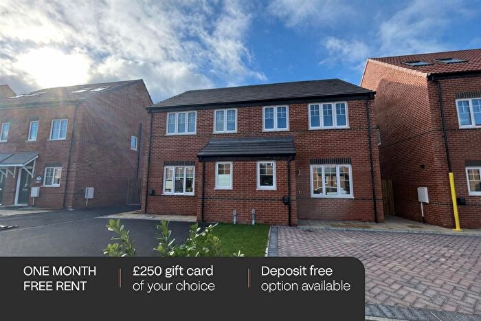 3 Bedroom Semi Detached House To Rent In Earls Park, Chesterfield, S42