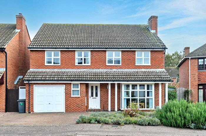 4 Bedroom Detached House For Sale In Redwood Drive, Writtle, Chelmsford, CM1
