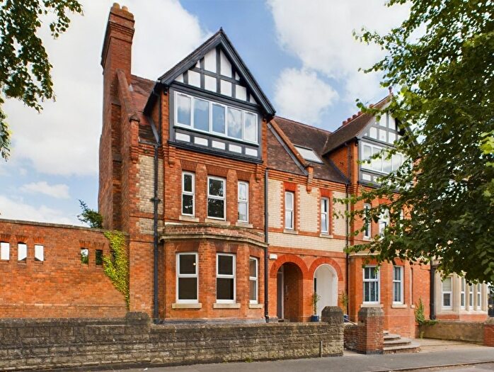 5 Bedroom Terraced House To Rent In High Street, Evesham, Worcestershire, WR11