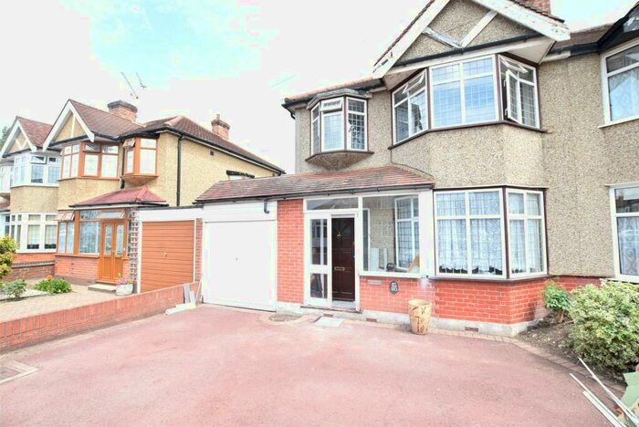 3 Bedroom Semi-Detached House To Rent In Woodlands Road, Romford, RM1