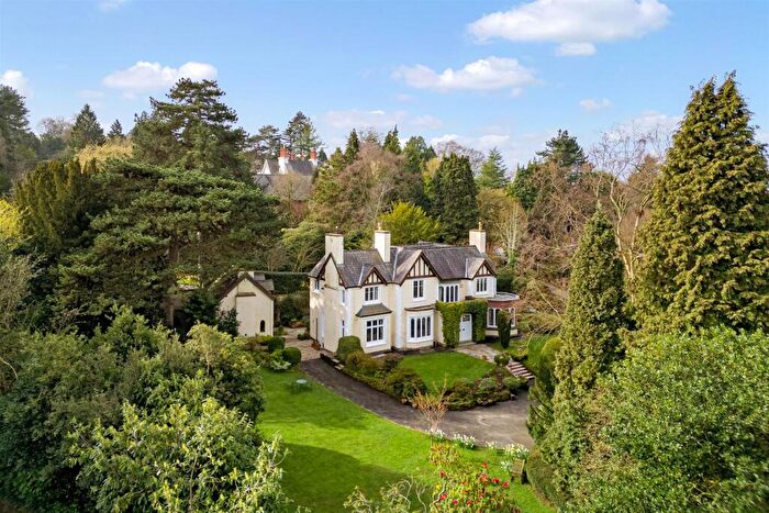 5 Bedroom Detached House For Sale In Trafford Road, Alderley Edge, SK9