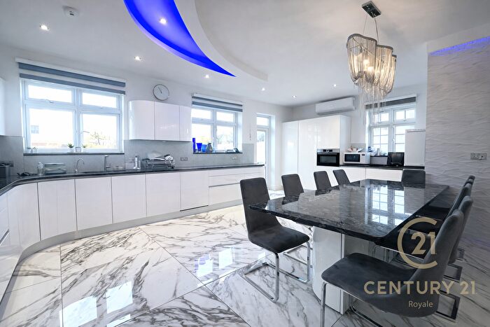 7 Bedroom Semi-Detached House For Sale In Malden Road, New Malden, KT3