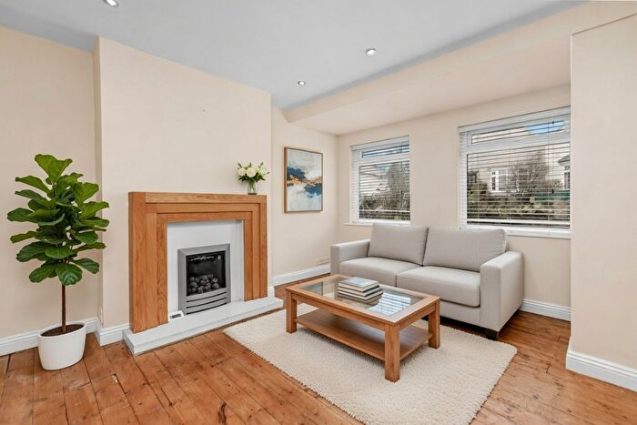 2 Bedroom Semi-Detached House For Sale In I'anson Road, Richmond, DL10