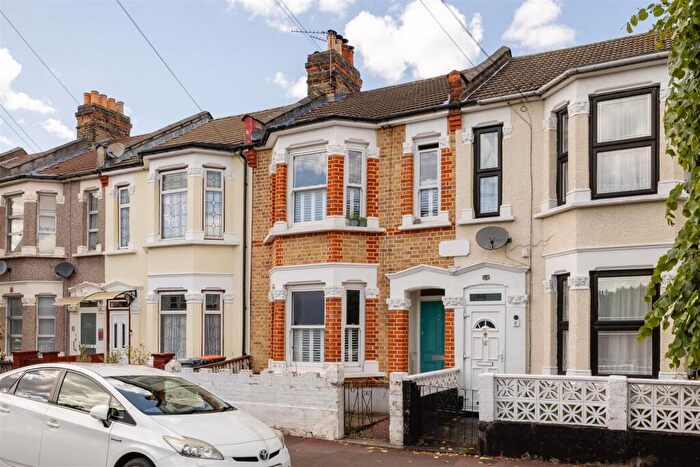 2 Bedroom House For Sale In Vernon Avenue, Manor Park, E12