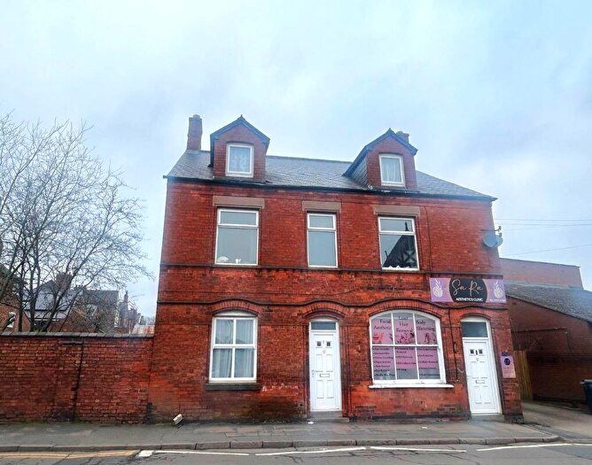 3 Bedroom Block Of Apartments For Sale In Long Street, Wigston, Leicester, LE18