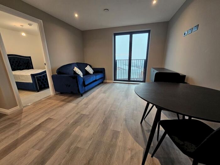 1 Bedroom Flat To Rent In Springwell Gardens, City Centre, Leeds, LS12