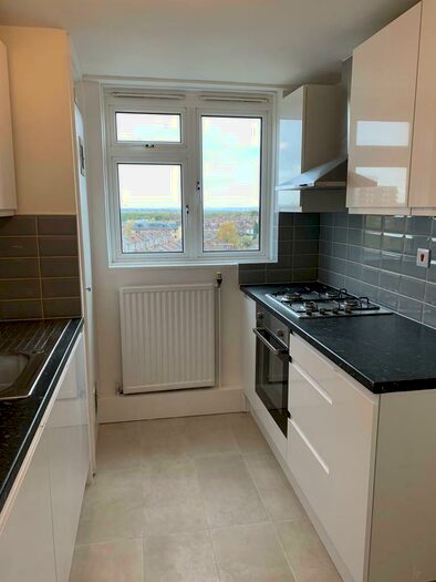 2 Bedroom Flat To Rent In Prospect Ring, East Finchley, N2