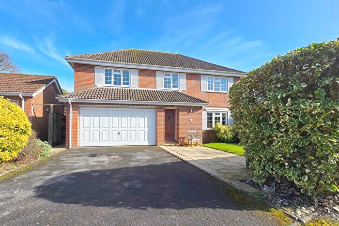 4 Bedroom Detached House For Sale In Victoria Place, Lymington, Hampshire, SO41