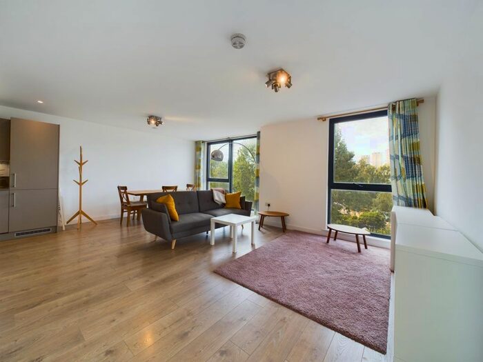 2 Bedroom Flat To Rent In Rotherhithe New Road, London, SE16