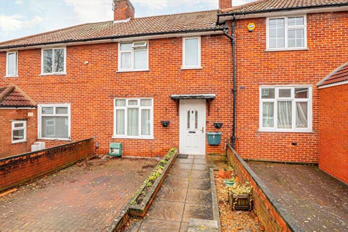 3 Bedroom Property For Sale In Hillyard Road, Hanwell, W7