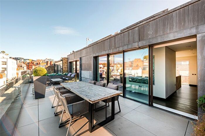 3 Bedroom Flat For Sale In Cheval Place, Knightsbridge, London, SW7