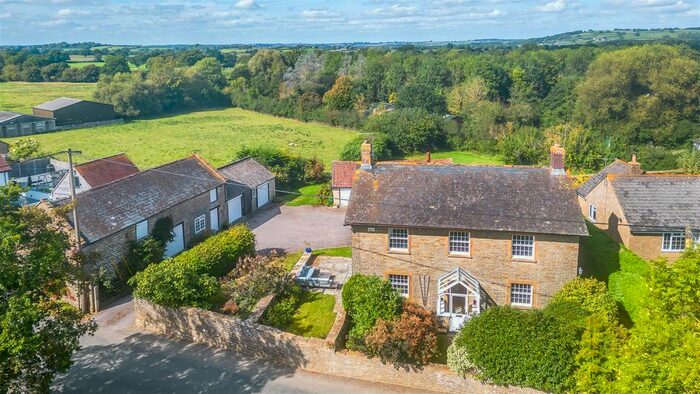 4 Bedroom Detached House For Sale In Chetnole Road, Leigh, Sherborne, DT9