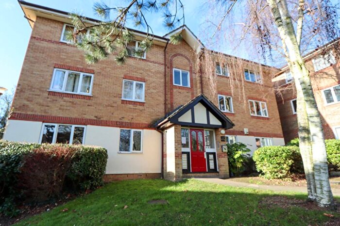 1 Bedroom Apartment To Rent In Woodland Grove, Epping, CM16