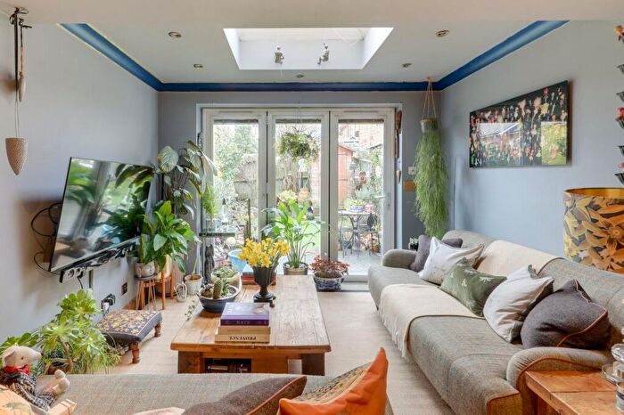 2 Bedroom Terraced House For Sale In Stainton Road, London, SE6