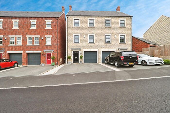 3 Bedroom Property For Sale In Stevenson Way, Ambergate, Belper, DE56