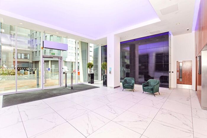 1 Bedroom Flat For Sale In Lightbox Blue, Media City Uk, Salford Quays, M50