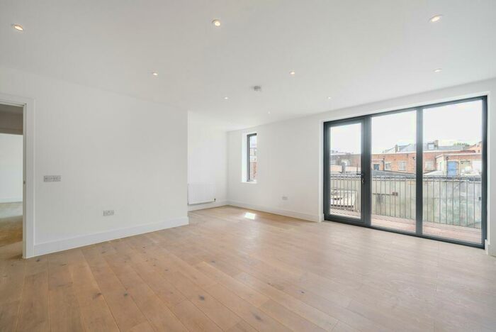 2 Bedroom Flat To Rent In Tamworth Place Croydon, CR0