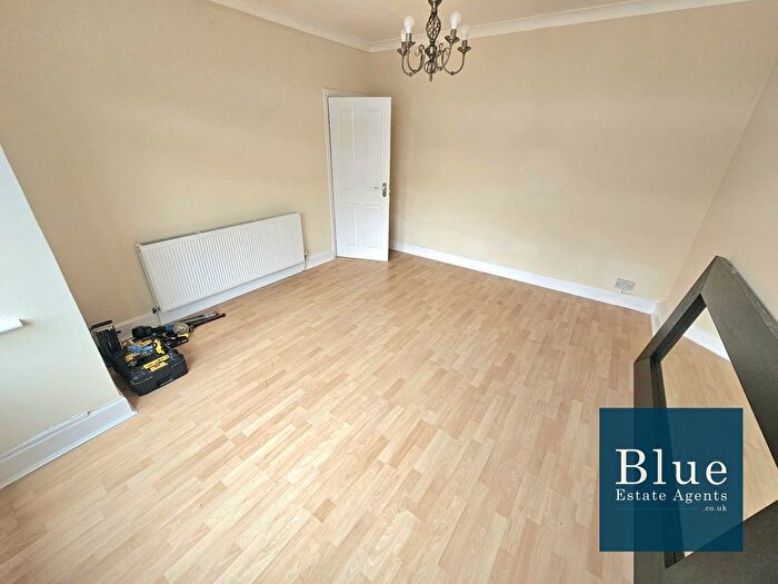 3 Bedroom Terraced House To Rent In Cherry Avenue, Southall, UB1